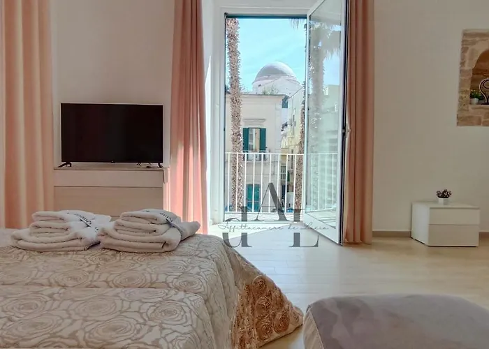 Διαμέρισμα De Lucia - Elegante Storico Nel Cuore Della Citta